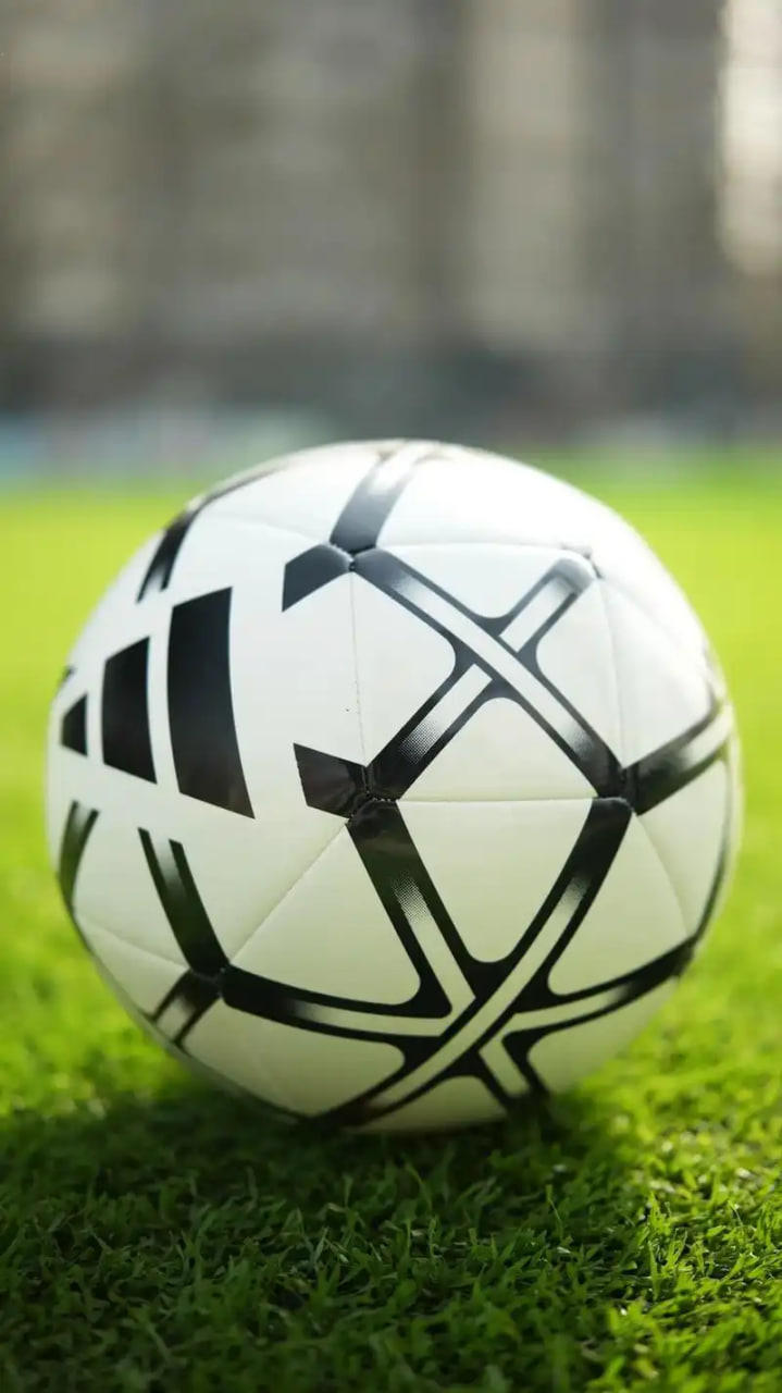 足球社区交流场景